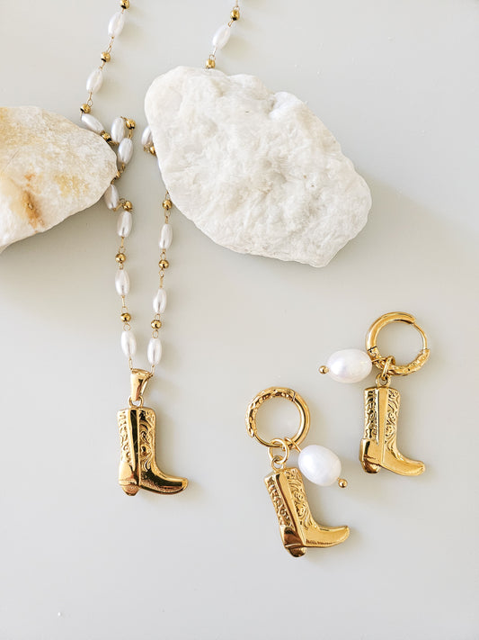 Cowgirl necklace