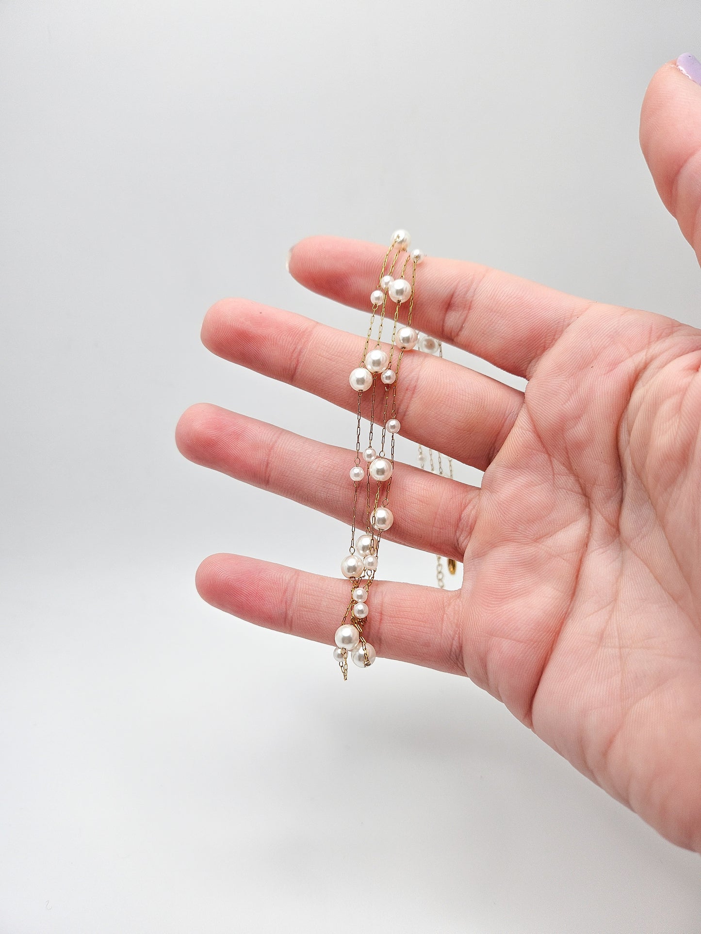 Elena pearl necklace