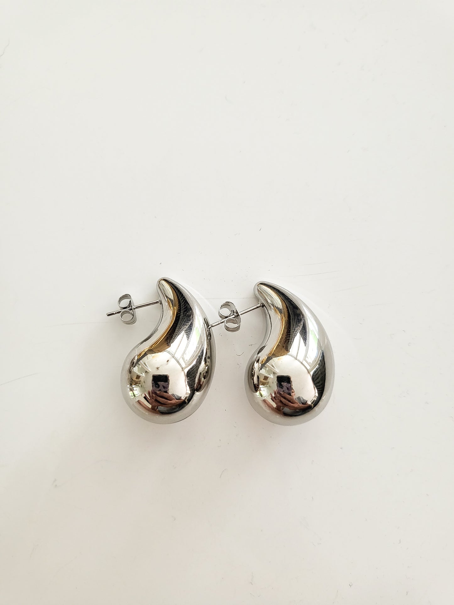 Suzanne drop earrings in silver