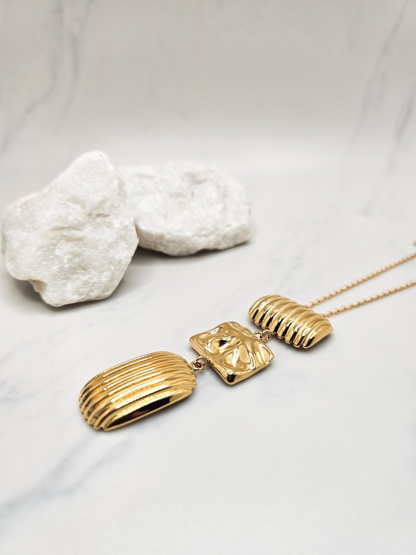 Maka rectangle necklace