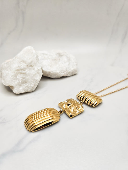 Maka rectangle necklace