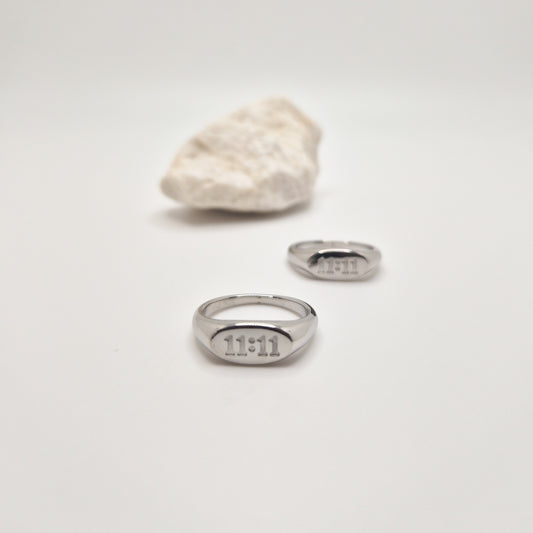 Angela 11:11 ring Silver