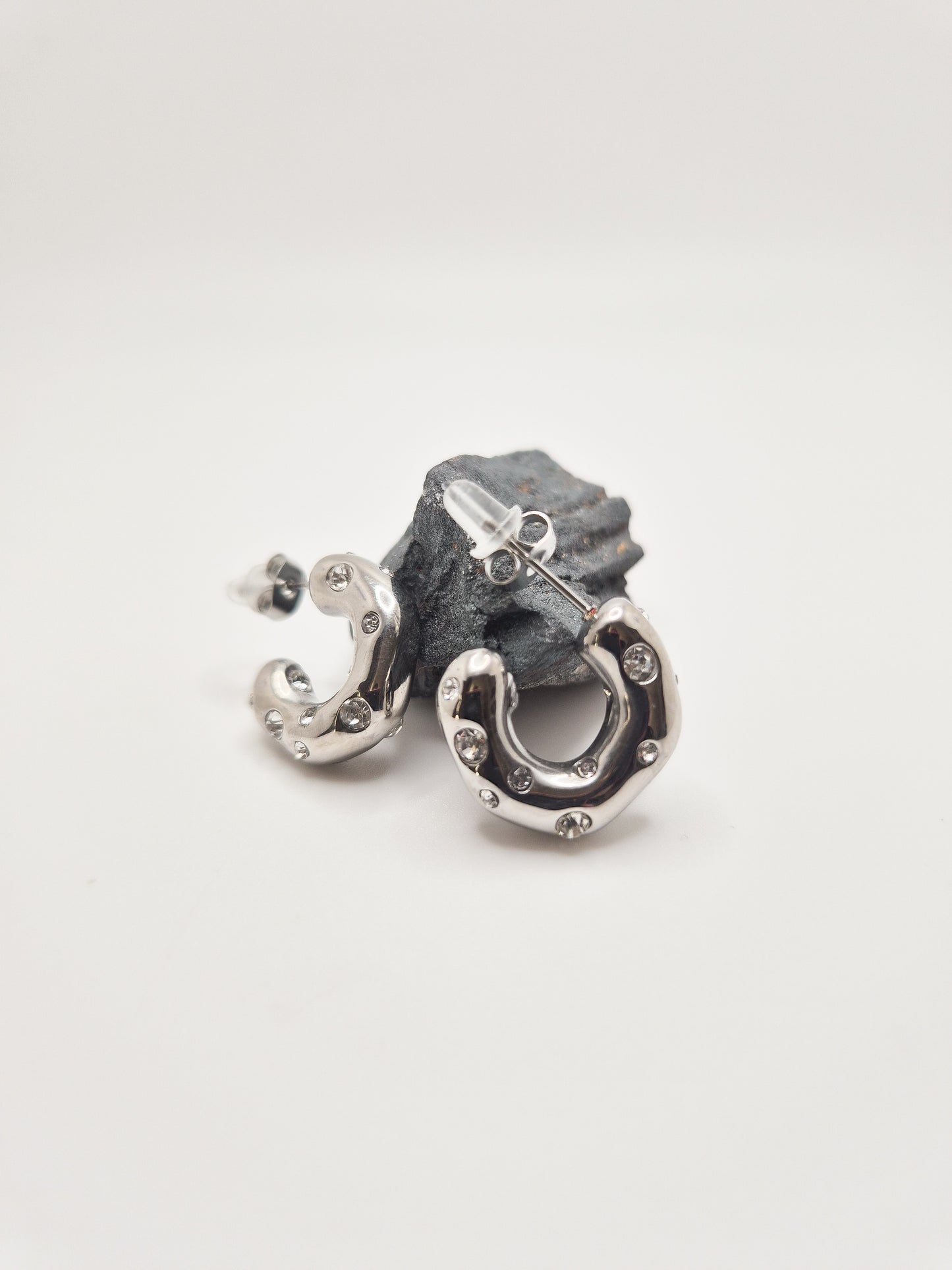 Clara pearl earrings in Silver