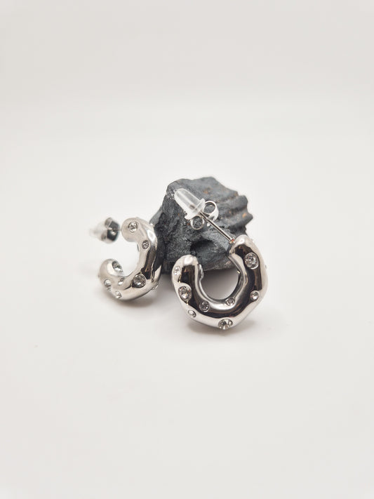 Clara pearl earrings in Silver