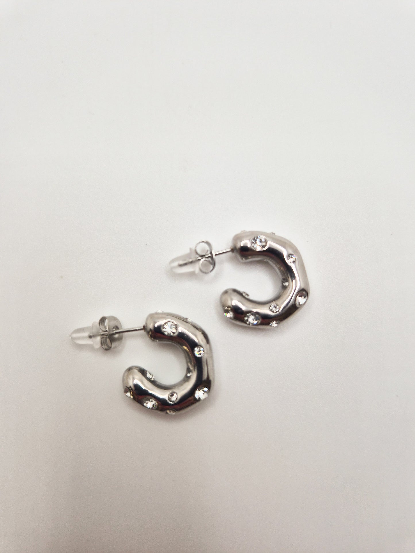Clara pearl earrings in Silver